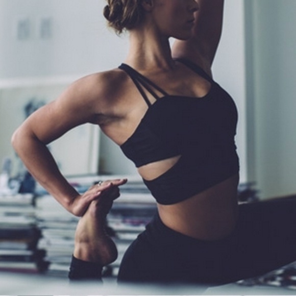 lululemon athletica Tops - Lululemon Exquisite Bra